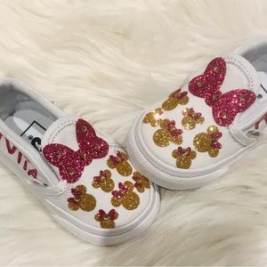 NIB Vans baby toddler shoes size 5 customized Minnie Mouse shoes personalized